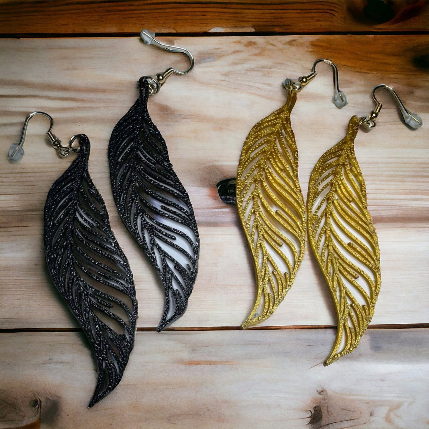 Leaf Earrings | leaf-earrings | Lady and The Lineman